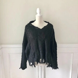 Lumilac Distressed Raw Edge Cable Sweater Black S